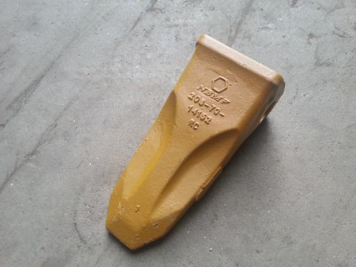 供應(yīng)小松400開(kāi)山型尖齒208-70-14152RC