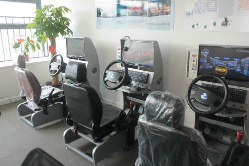 供應(yīng)學(xué)車之星3d模擬駕駛機(jī)代理多少錢