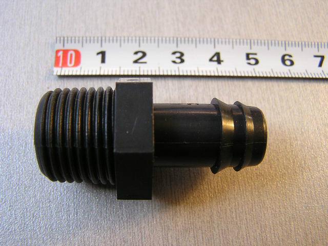 供應(yīng)大量滴灌管件16mm彎頭