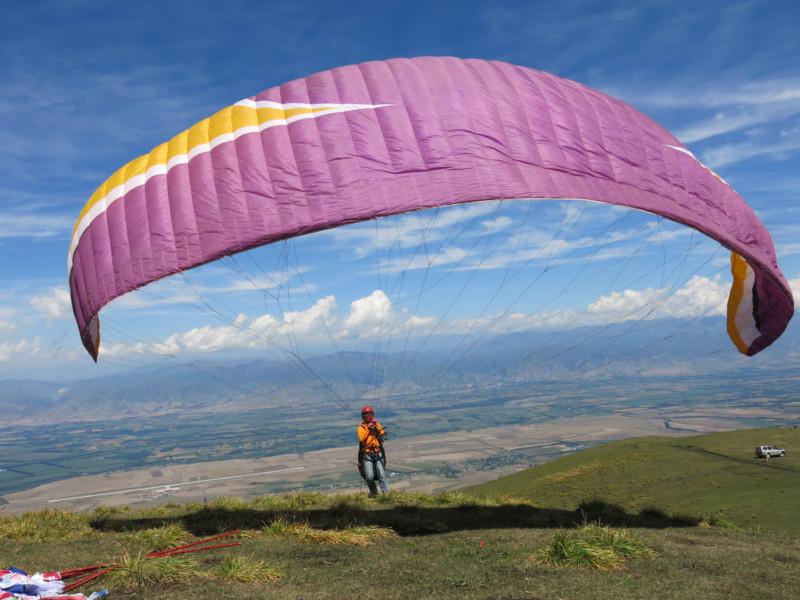 翼翔動(dòng)力滑翔傘飛行圖片