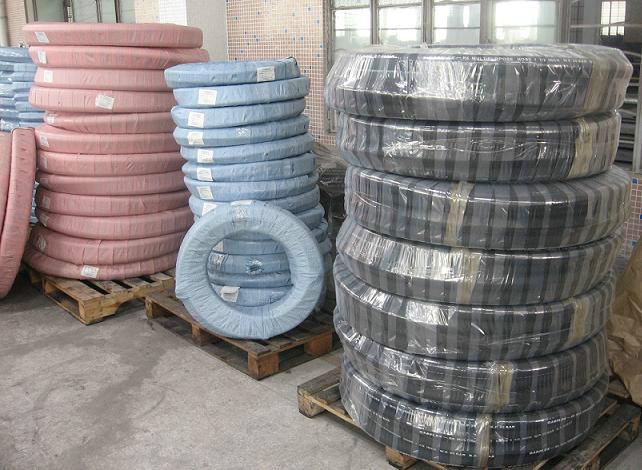 供應(yīng)鋼絲編織橡膠軟管