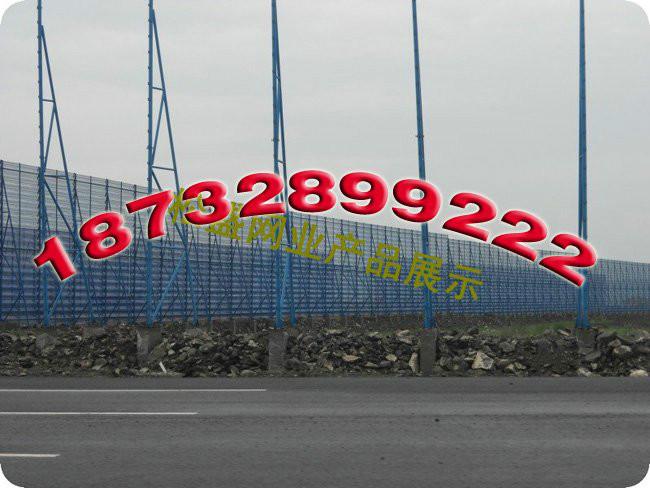 包頭煤場防風(fēng)抑塵網(wǎng)圖片