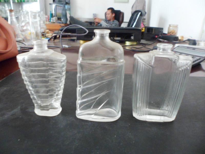 供應(yīng)新款豎條紋布丁瓶批發(fā)價(jià)格