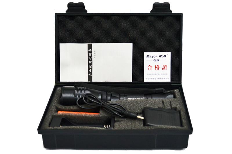 供應(yīng)wolf強(qiáng)光充電手電筒遠(yuǎn)射王