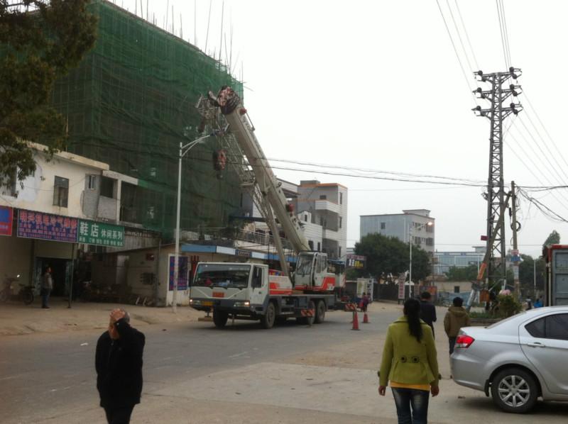 供應用于出租的惠州吊車出租，惠州100噸汽車吊出租，惠州80噸吊車出租，惠州130噸汽車吊出租，惠州16噸吊車出租