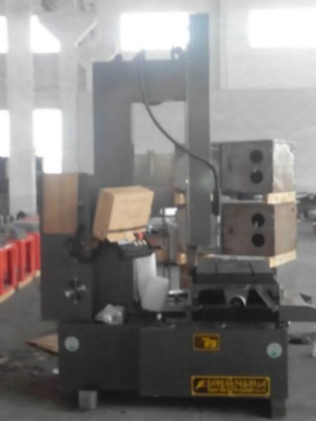 供應(yīng)非標(biāo)電火花穿孔機(jī)定做研發(fā)