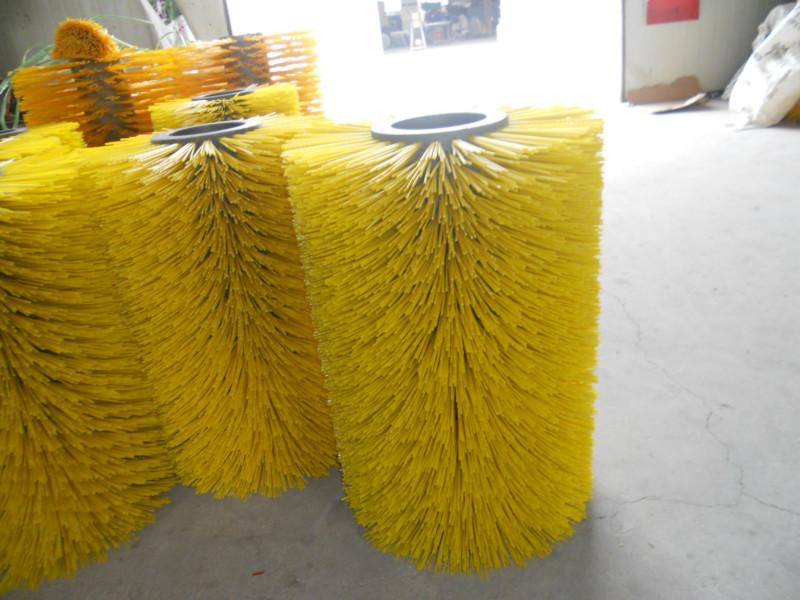 除雪車滾刷片-環(huán)衛(wèi)掃雪刷