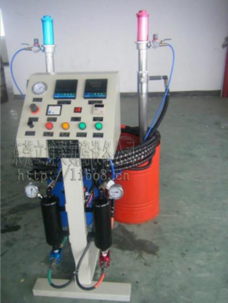 PU裝飾材料發(fā)泡機聚氨酯填充