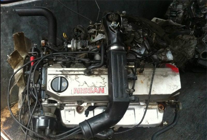 老款A31/RB20發(fā)動機拆車件圖片