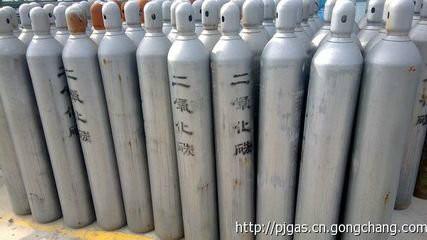 供應(yīng)深圳高純二氧化碳/優(yōu)質(zhì)深圳二氧化碳價格/專業(yè)深圳寶安區(qū)二氧化碳報價