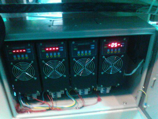 廣東冉智數(shù)字電磁加熱器2.5KW節(jié)能改造塑料擠出機(jī)省電加熱快速