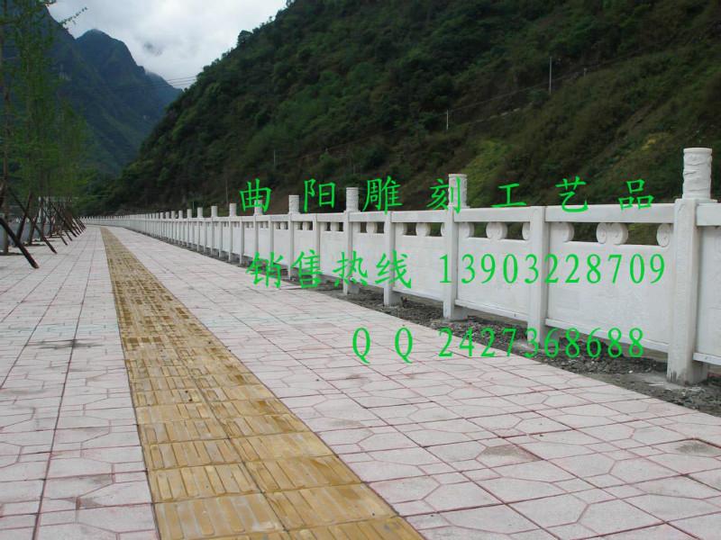 供應(yīng)貴陽漢白玉護(hù)欄