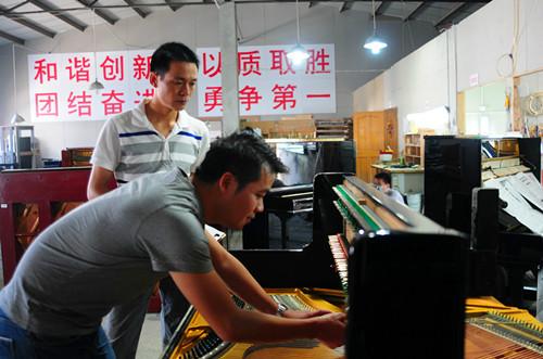 大良YAMAHA鋼琴，倫教單板吉他古箏，容桂調(diào)琴，專業(yè)到位