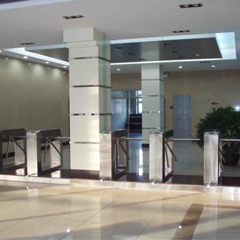 供應(yīng)門(mén)禁三輥閘門(mén)禁三輥閘價(jià)格