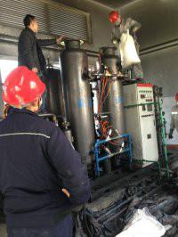 制氮機(jī)維護(hù)圖片