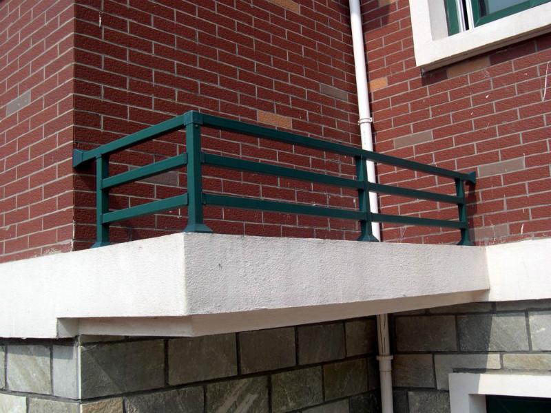 供應海南公路防護欄/海南陽臺防護欄