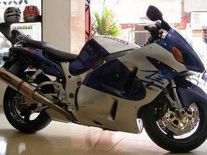 供應鈴木隼SuzukiGSX1300RK8