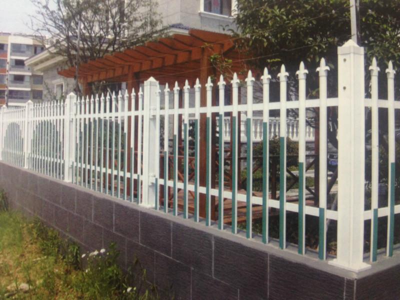 供應(yīng)廠價(jià)優(yōu)質(zhì)護(hù)欄