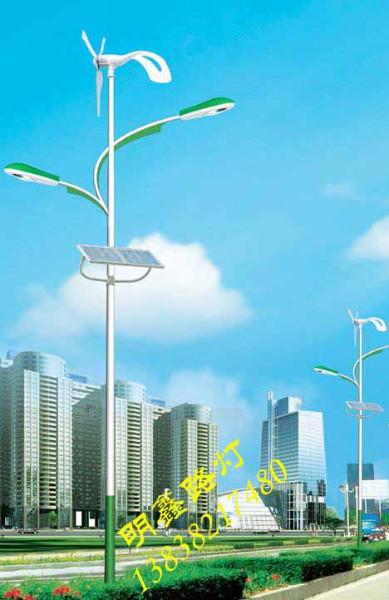 供應(yīng)河南許昌風(fēng)光互補(bǔ)路燈性能穩(wěn)定