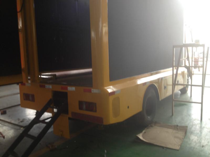 供應(yīng)隨州哪家LED宣傳車公司質(zhì)量*