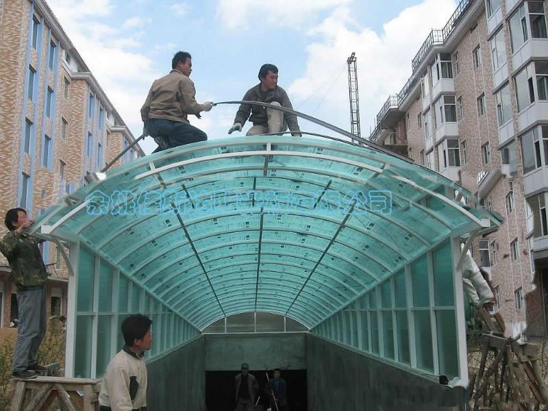 供應(yīng)雨棚車棚工程陽光板耐力板