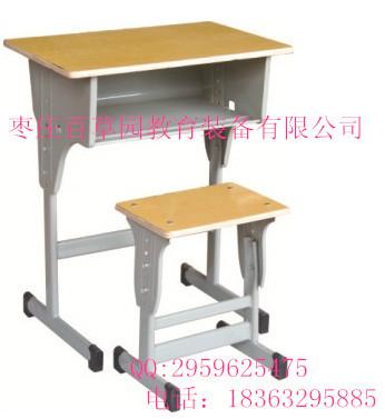 學(xué)生課桌椅圖片