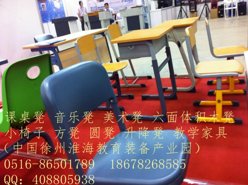 供應(yīng)六面體積木凳音樂凳木凳幼兒美術(shù)凳