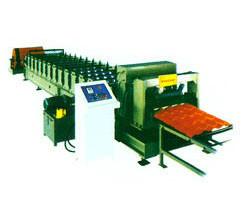 供應(yīng)828型圓弧琉璃瓦成型設(shè)備河北彩鋼壓瓦機(jī)價(jià)格