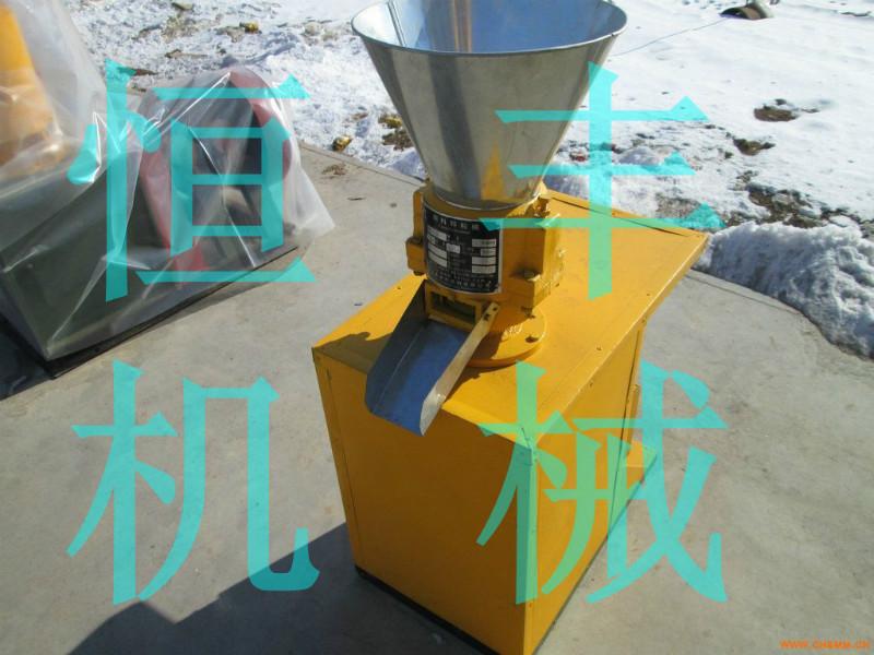 單相電家用小型飼料顆粒機圖片