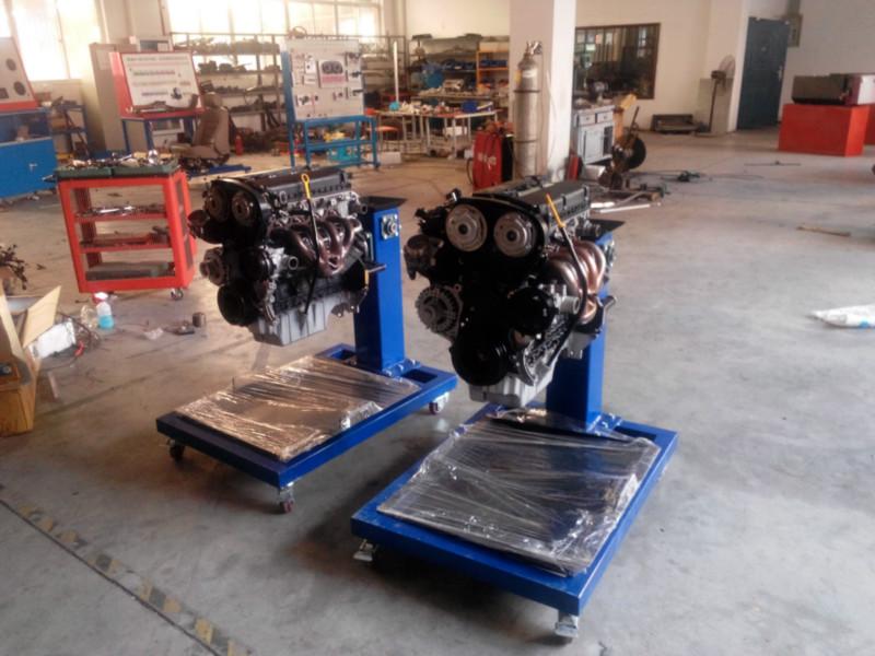 供應(yīng)科魯茲發(fā)動(dòng)機(jī)附翻轉(zhuǎn)架庫(kù)存甩貨