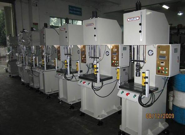 供應(yīng)湖南常德市液壓站液壓機(jī)銷售