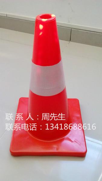 供應(yīng)橡膠路錐什么材質(zhì)*？PE材質(zhì)路錐價格，深圳路易通批發(fā)路錐