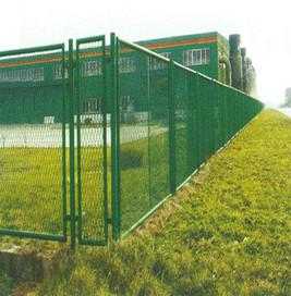 供應全國各地場地包塑圍網/球場圍網/供應球場圍網燈光/網球場圍網