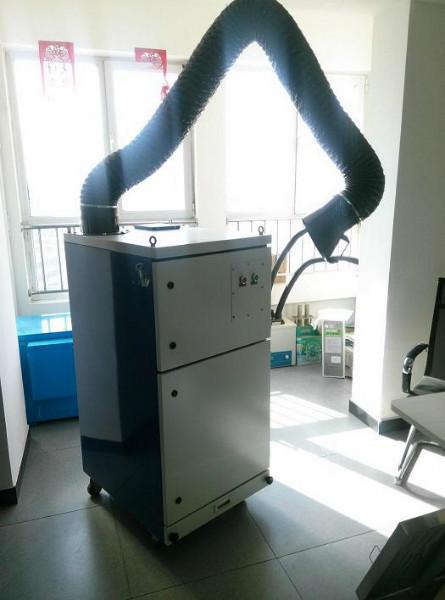 供應(yīng)自動(dòng)反吹式焊煙凈化器