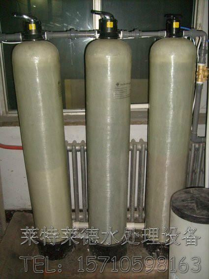 供應沈陽水處理設備供應玻璃鋼罐，樹脂罐等，主營純凈水等水處理設備批發(fā)