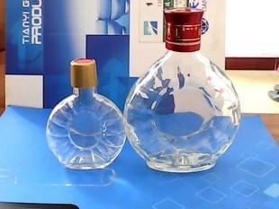 供應(yīng)江蘇徐州玻璃瓶廠家直銷酒瓶玻璃瓶