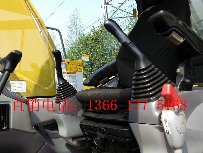 供應(yīng)小松130-7二手挖掘機(jī)