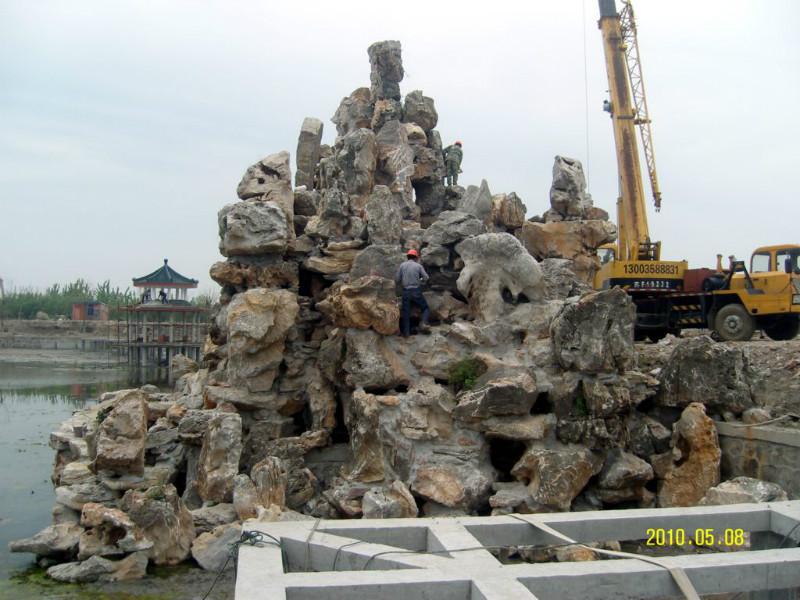 供應哪里的太湖石假山太湖石*上海專業(yè)生產(chǎn)太湖石假山太湖石上海太湖