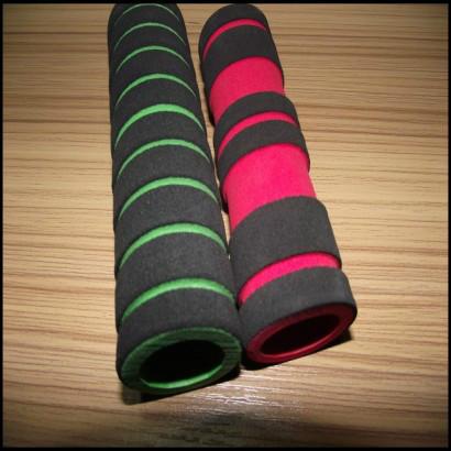 供應雙色橡塑把套/海綿手把套