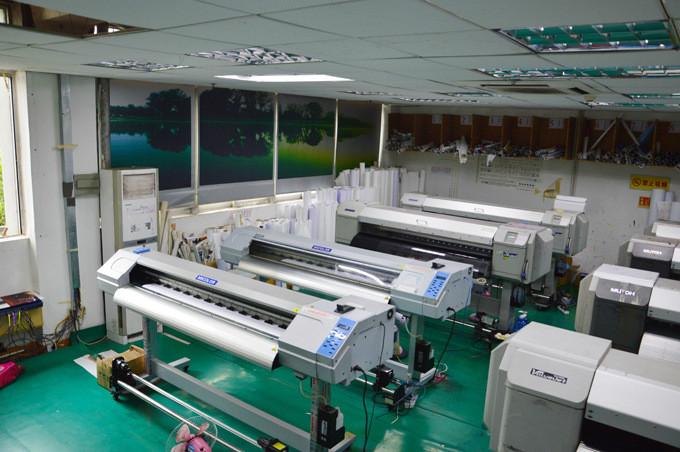 供應(yīng)五菱面包車車身貼廣告，戶外車貼廣告寫真供應(yīng)、客車車體制作寫真