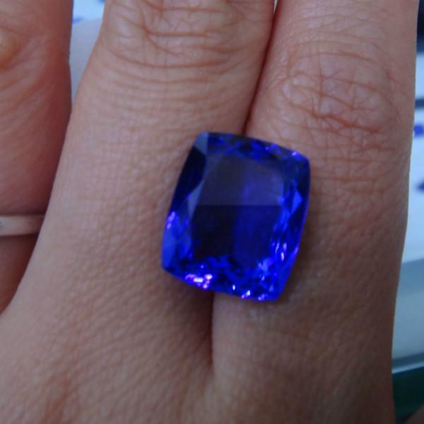 供應(yīng)天然5A坦桑石多少錢一克拉 深圳絢彩珠寶坦桑石批發(fā)