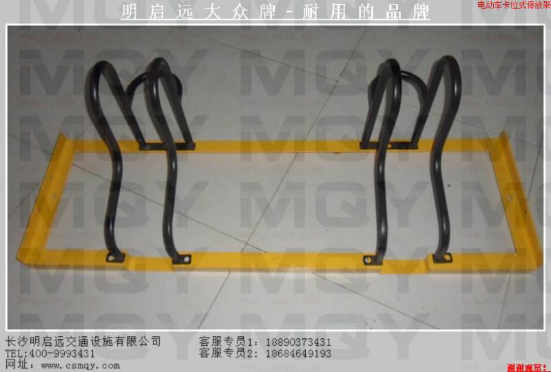 供應自行車規(guī)范管理停車架款式，自行車停車架價格，自行車管理架子