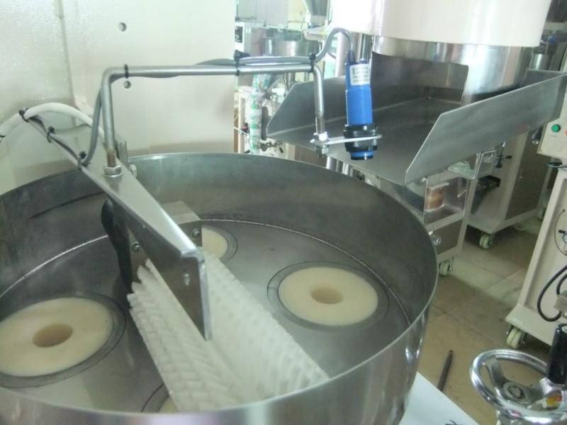 供應睿特生產(chǎn)福建手抓小包包裝機