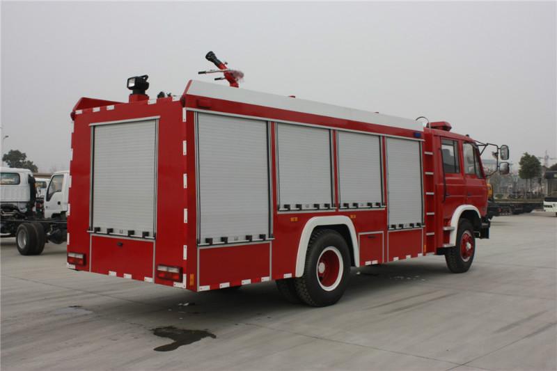 供應(yīng)8噸消防車廠家多功能牧場消防車