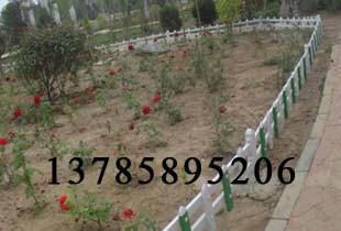 供應(yīng)PVC護(hù)欄 塑鋼護(hù)欄 PVC社區(qū)護(hù)欄 PVC圍欄 塑鋼圍欄現(xiàn)貨