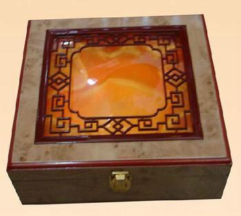 高檔精美鏤空木質(zhì)茶葉包裝盒子圖片