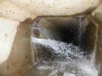 伸縮縫堵漏圖片