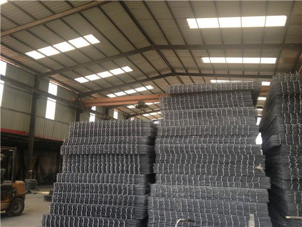 供應(yīng)crb550冷軋帶肋橋梁鋼筋鋼筋網(wǎng)片專業(yè)生產(chǎn)廠家