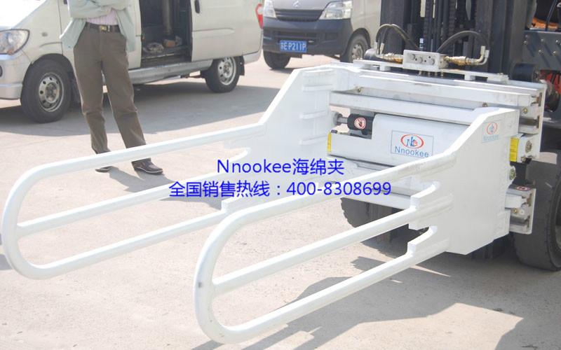 供應(yīng)叉車海綿夾海綿夾具海綿搬運(yùn)車廠