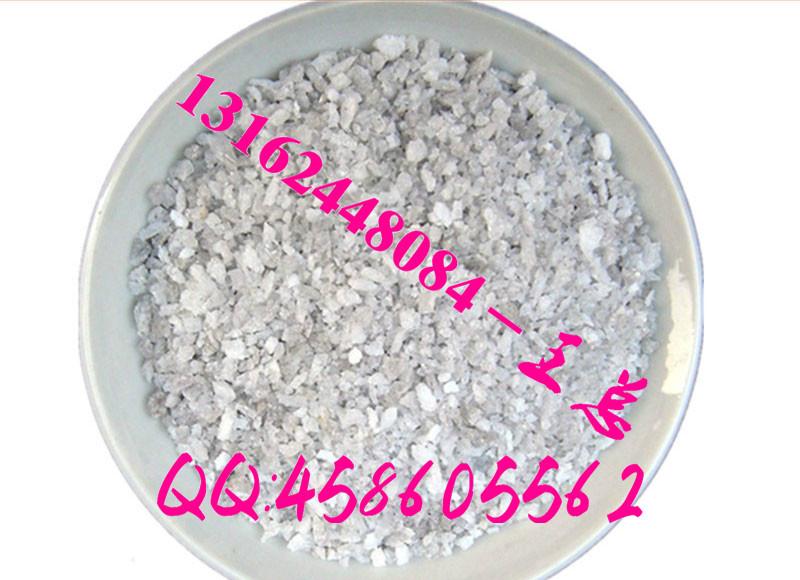 供應(yīng)上海噴砂機(jī)磨料白剛玉，一級(jí)白剛玉噴砂用白剛玉